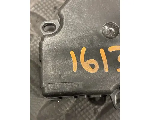 VOLVO TRUCK VNL Door Assembly, Front