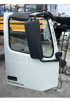 VOLVO TRUCK VNL Door Assembly, Front