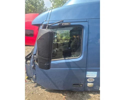 VOLVO TRUCK VNL Door Assembly, Front