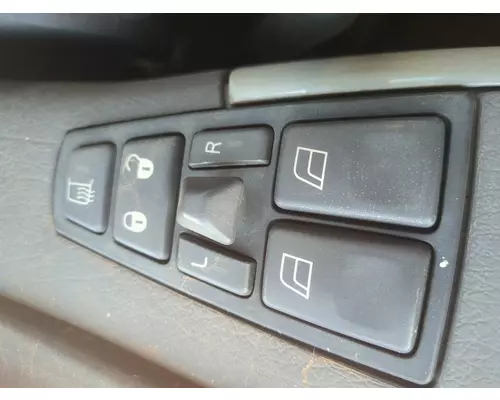 VOLVO TRUCK VNL Door Electrical Switch