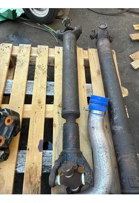 VOLVO TRUCK VNL Drive Shaft, Front