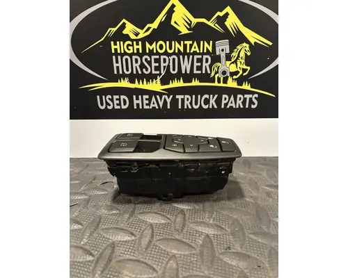 VOLVO TRUCK VNL Electrical Parts, Misc.