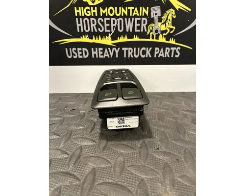 VOLVO TRUCK VNL Electrical Parts, Misc.