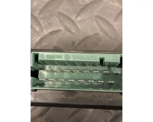 VOLVO TRUCK VNL Electrical Parts, Misc.