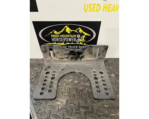VOLVO TRUCK VNL Engine Mounts