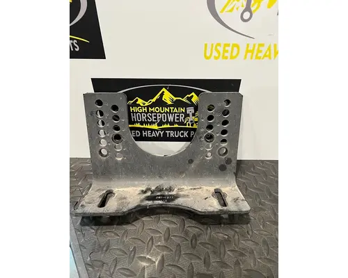 VOLVO TRUCK VNL Engine Mounts