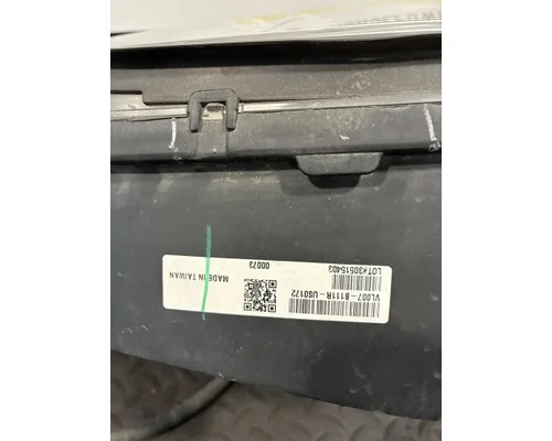 VOLVO TRUCK VNL Headlamp Assembly