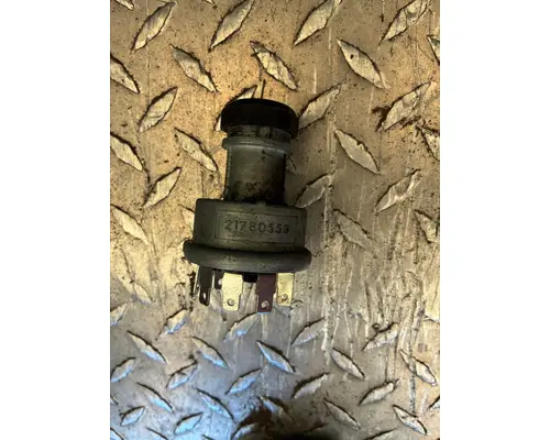 VOLVO TRUCK VNL Ignition Switch
