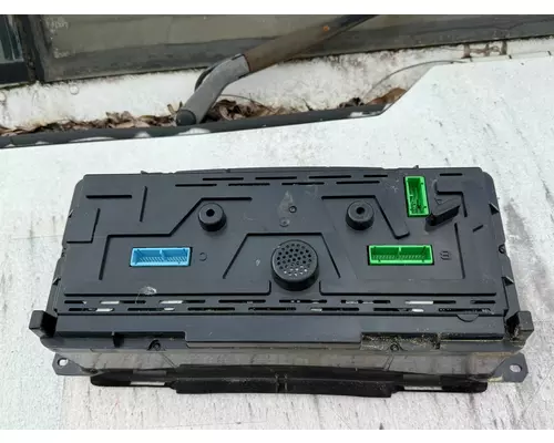 VOLVO TRUCK VNL Instrument Cluster