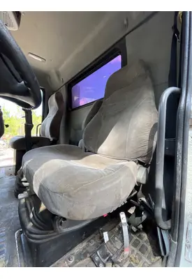VOLVO TRUCK VNL Seat, Front