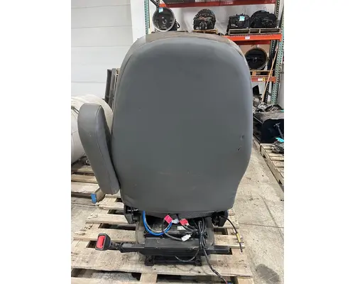 VOLVO TRUCK VNL Seat, Front