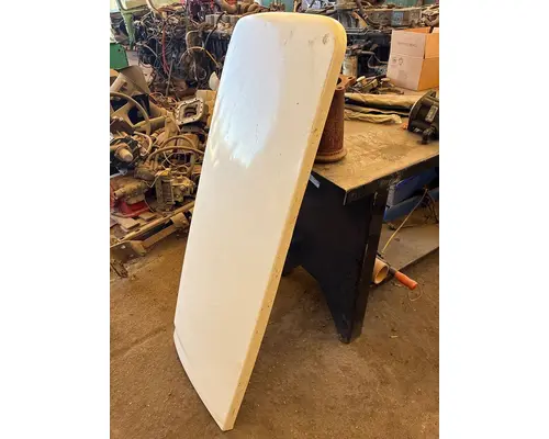 VOLVO TRUCK VNL Side Fairing