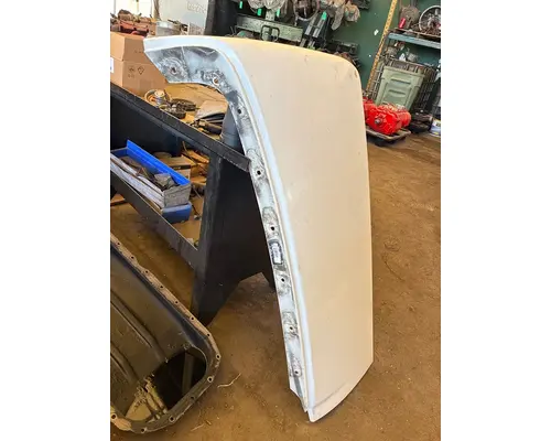 VOLVO TRUCK VNL Side Fairing