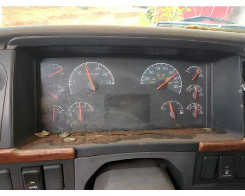 VOLVO TRUCK VNL Speedometer Head Cluster