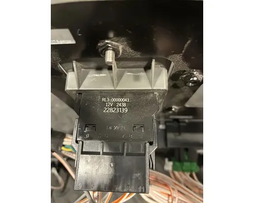 VOLVO TRUCK VNL Switch, misc 