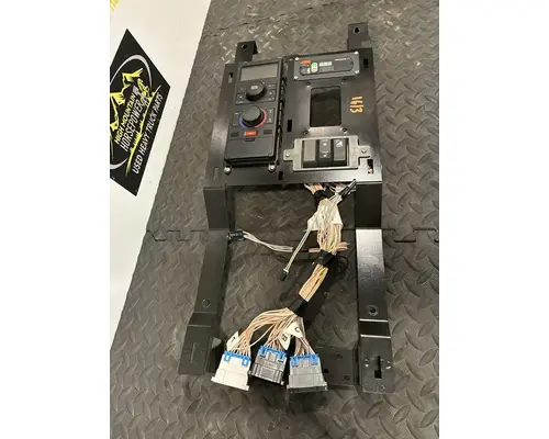 VOLVO TRUCK VNL Switch, misc 