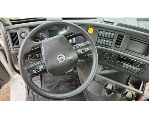VOLVO TRUCK VNR Steering Column