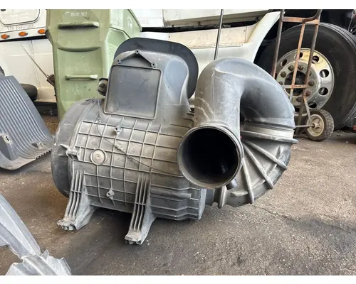 VOLVO TRUCK  Air Cleaner