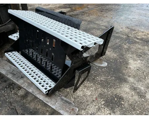 VOLVO TRUCK  Body Parts, Misc.