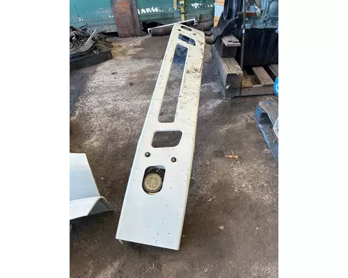 VOLVO TRUCK  Bumper Assembly, Front