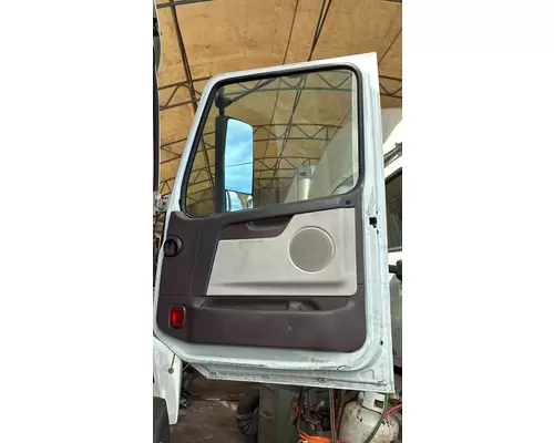 VOLVO TRUCK  Door Assembly, Front