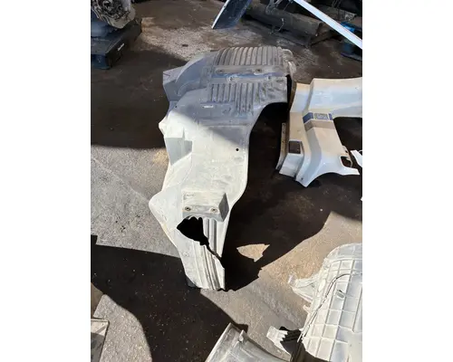 VOLVO TRUCK  Fender
