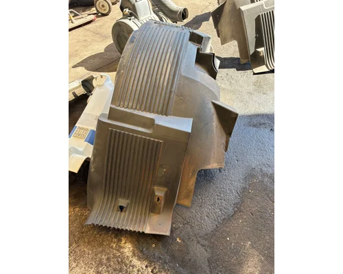 VOLVO TRUCK  Fender