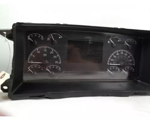 VOLVO-WHITE-GMC VNL 670 Instrument Cluster