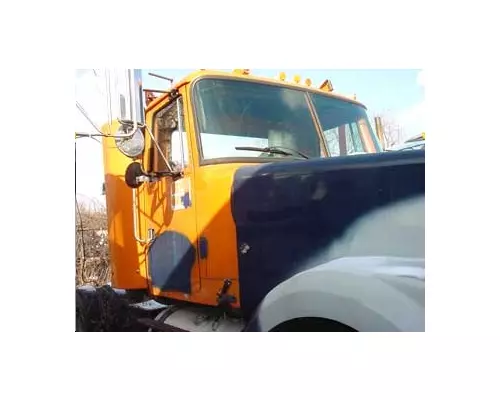 VOLVO/WHITE WCL Cab Clip