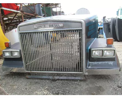 VOLVO/WHITE WCL Hood