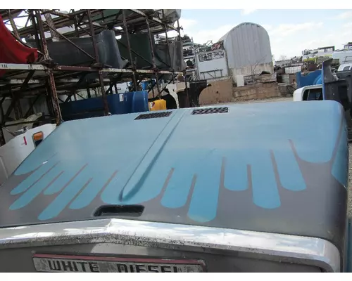 VOLVO/WHITE WCL Hood
