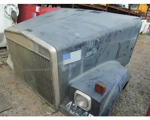 VOLVO/WHITE WCL Hood