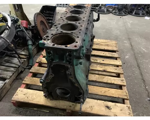 VOLVO 1001968 Cylinder Block