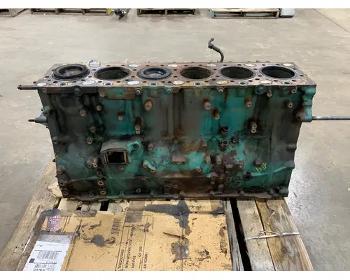 VOLVO 1002080 Cylinder Block