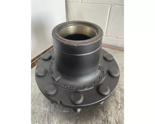 VOLVO 12F4 Hub