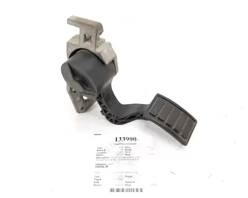 VOLVO 131993 Fuel Pedal Assembly