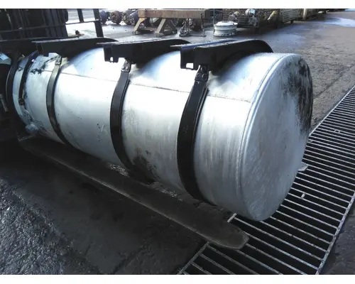 VOLVO 145-154 GALLON FUEL TANK