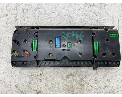 VOLVO 20481855P01 Instrument Cluster