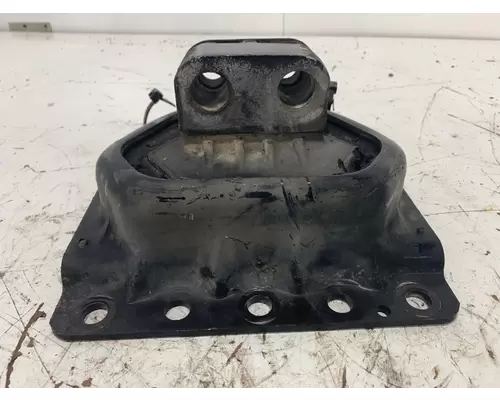 VOLVO 20499469 Engine Mounts