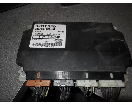 VOLVO 20744283-01 Electronic Chassis Control Modules