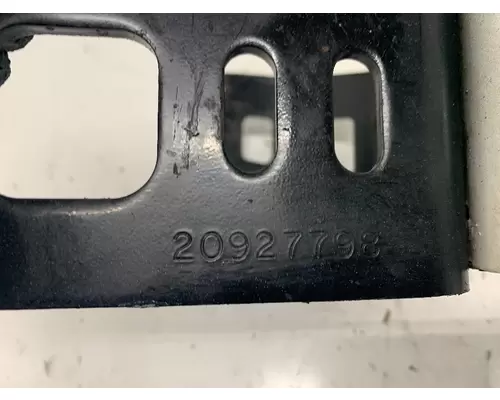 VOLVO 20927798 Bumper Bracket, Front