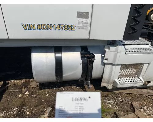 VOLVO 21161051 Fuel Tank