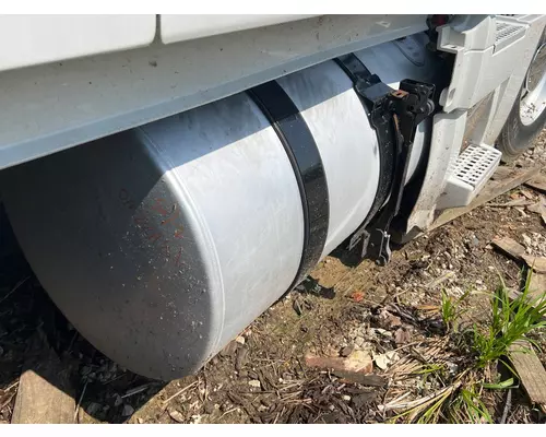 VOLVO 21161051 Fuel Tank
