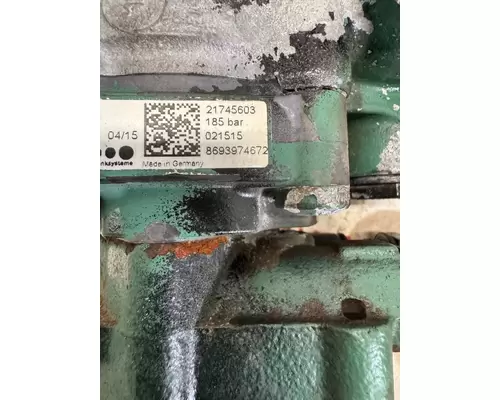 VOLVO 21745603 Power Steering Pump