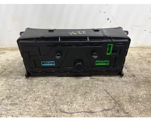 VOLVO 21844837-P01 Instrument Cluster