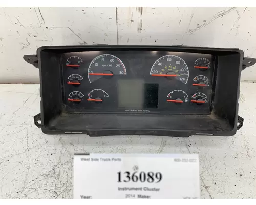 VOLVO 22261637-P01 Instrument Cluster