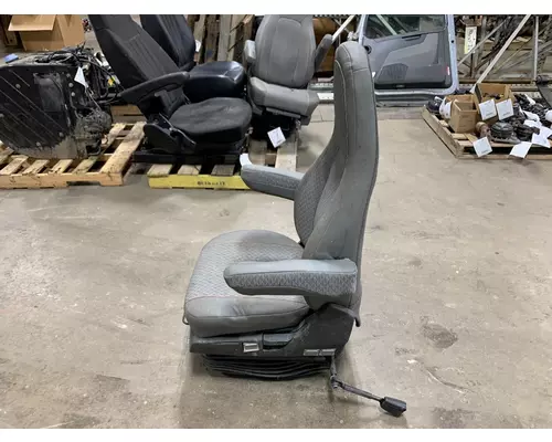 VOLVO 23041451 Seat, Front