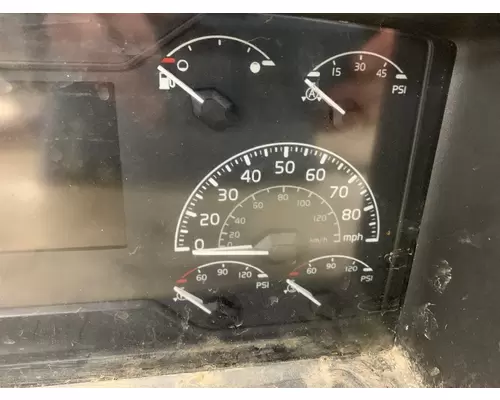 VOLVO 23053044-P03 Instrument Cluster