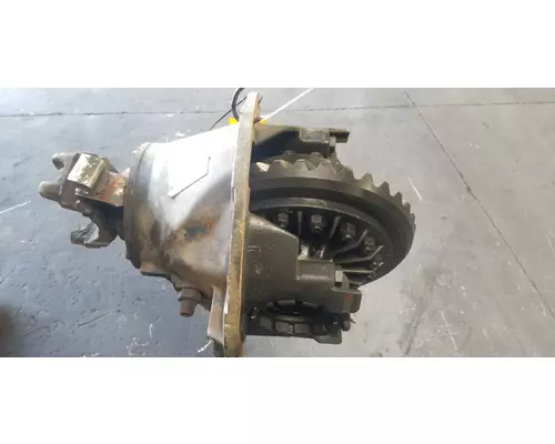 VOLVO 23080S Differential (Single or Rear)
