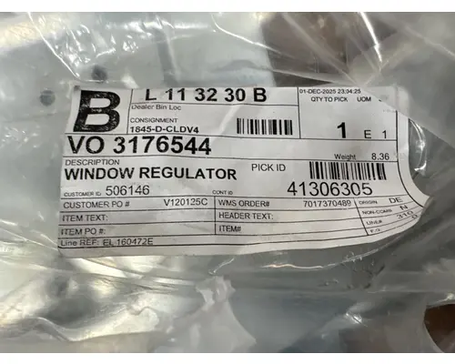 VOLVO 3176544 Door Window Regulator, Front